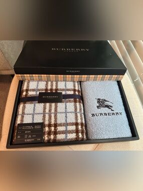 NIB | Burberry Light Blue & Brown Plaid Towel Set Face & Wash Towels 100% Cotton